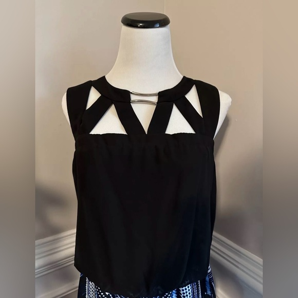 Bisou Bisou Open Back Dress 10 Black Blue White Ikat Geometric Michelle Bohbot - Picture 3 of 10